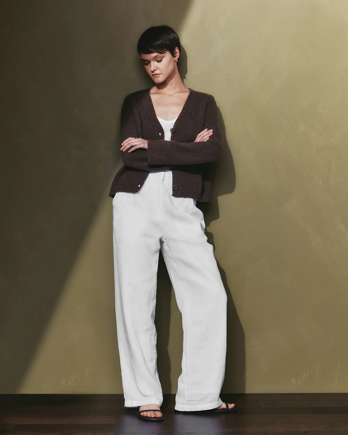 Mongolian Cashmere Structured V-Neck Cardigan - US 0319