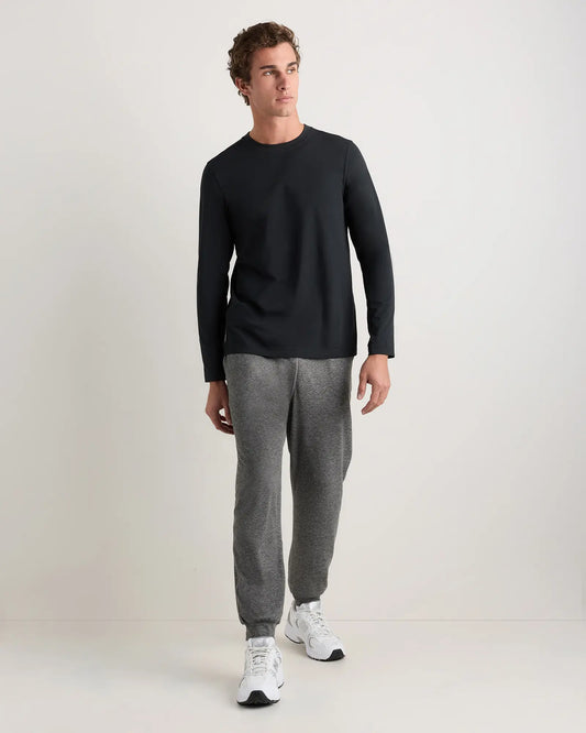 Studio Performance Long Sleeve Tee - US 0437