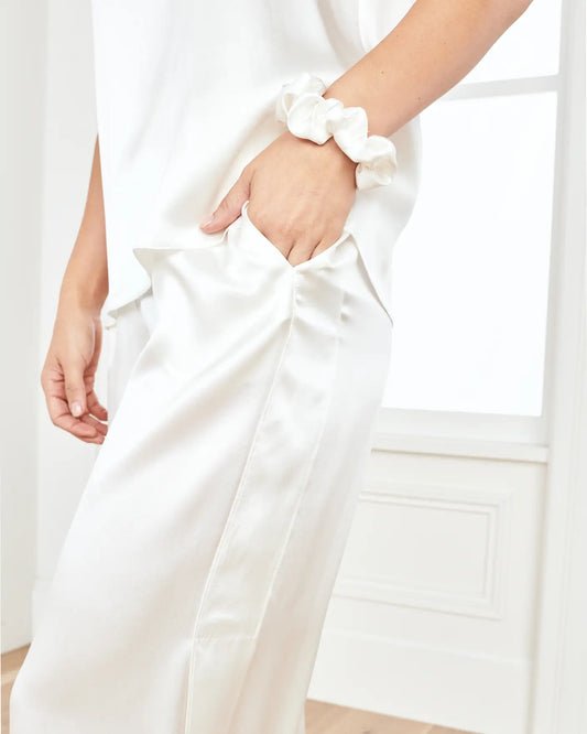 100% Washable Silk Scrunchies - US 9692