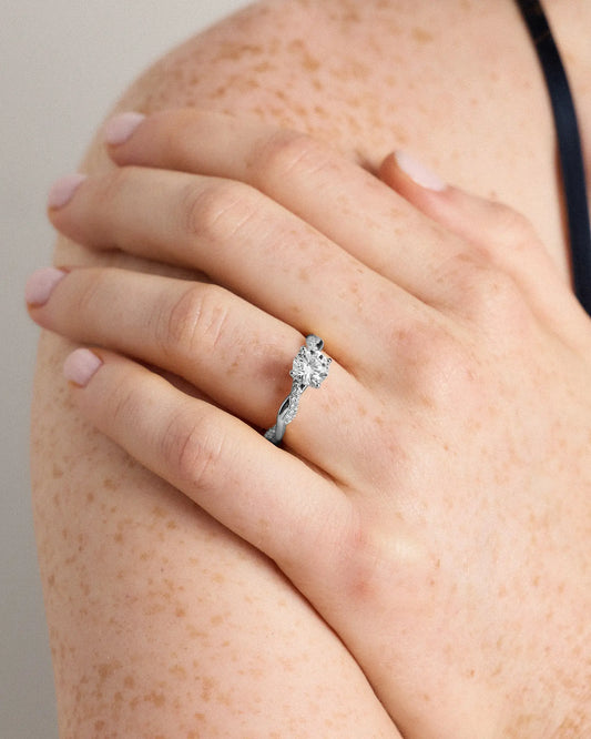 Lab Grown Diamond Round Twisted Engagement Ring - 1ct - US 5932