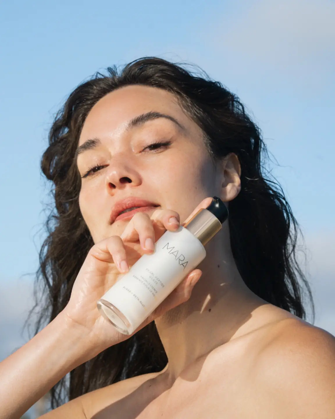 Pearl Peptide Glaze Facial Essence by MARA - US 1882