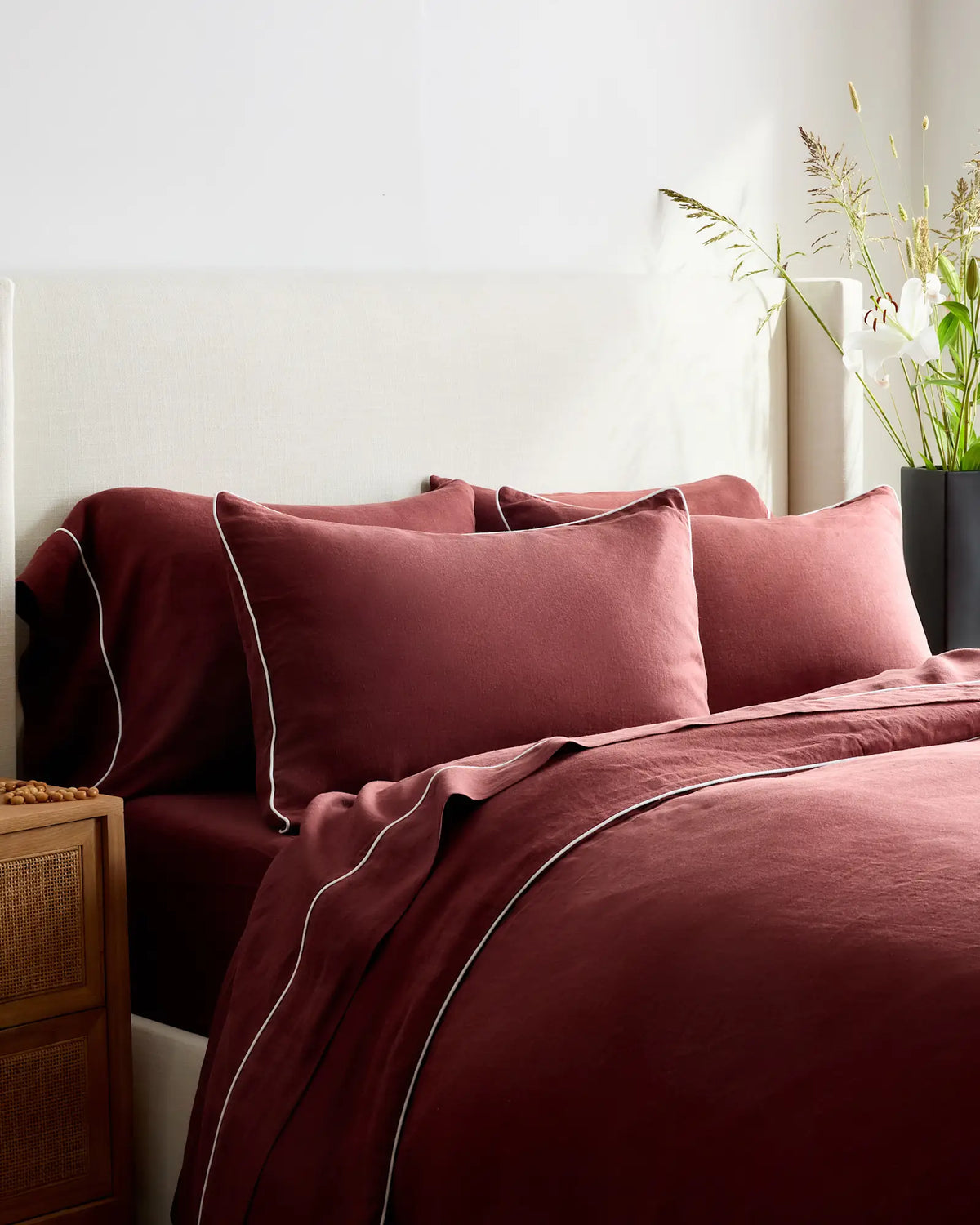 European Linen Piped Pillowcase Set - US 2777