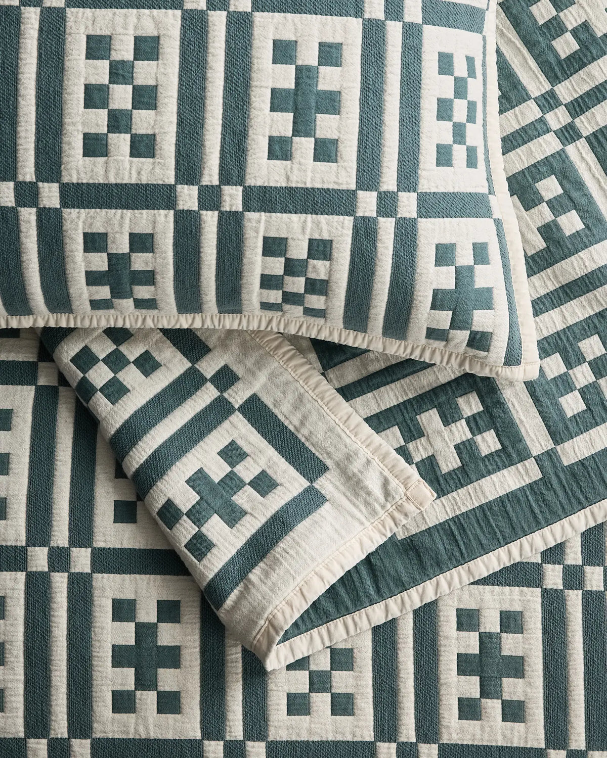 Organic Cotton Jacquard Geo Coverlet - US 4542