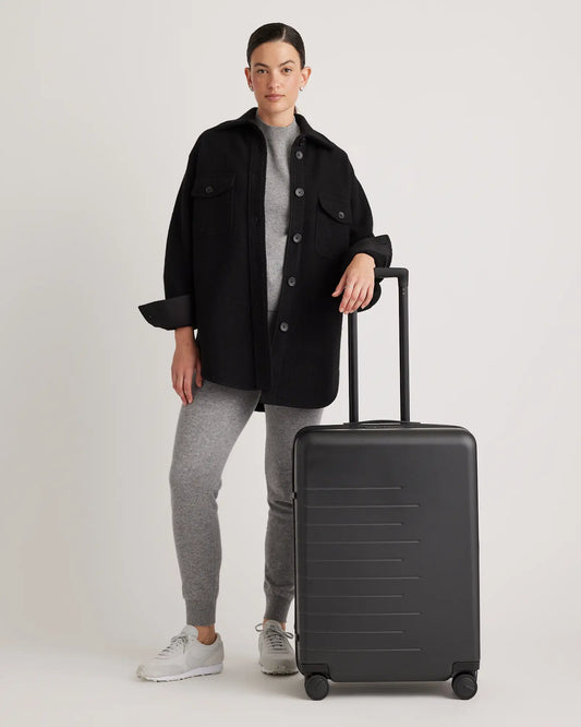 Expandable Medium Check-In Suitcase - US 3958