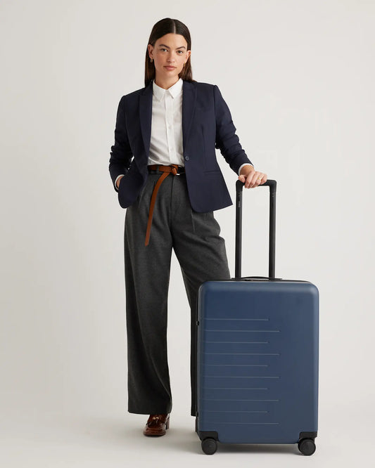 Expandable Medium Check-In Suitcase - US 8520