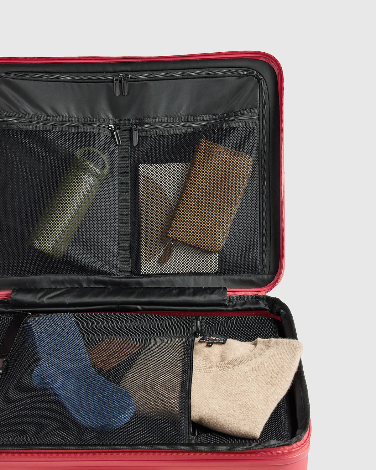 Expandable Medium Check-In Suitcase - US 7774