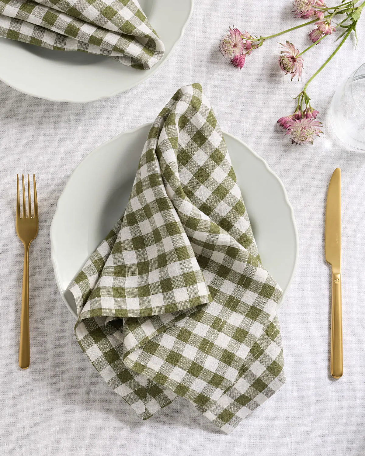 European Linen Wide-Hem Gingham Napkins, Set of 4 - US 5889