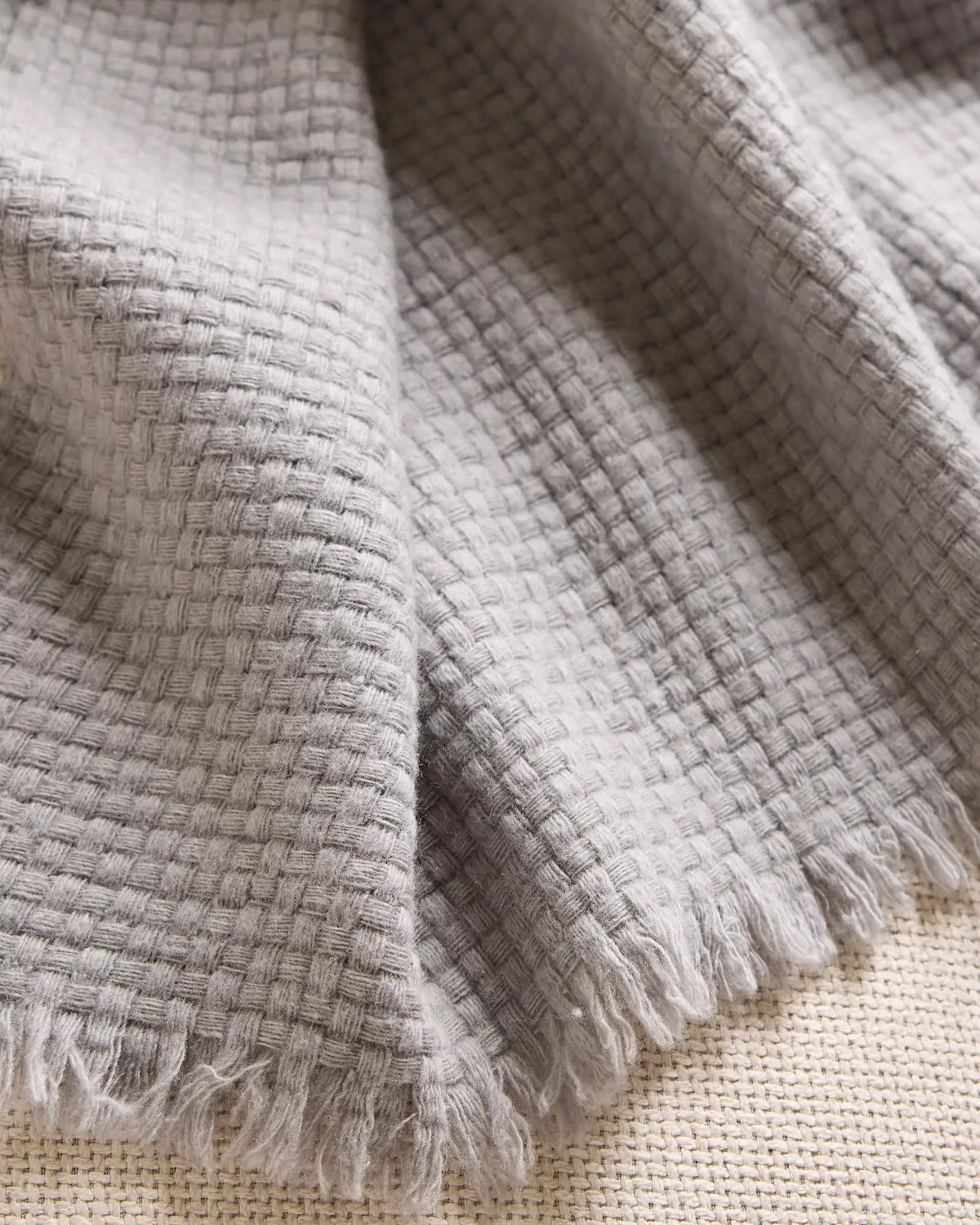 Ultra Luxe Basketweave Throw - US 5118