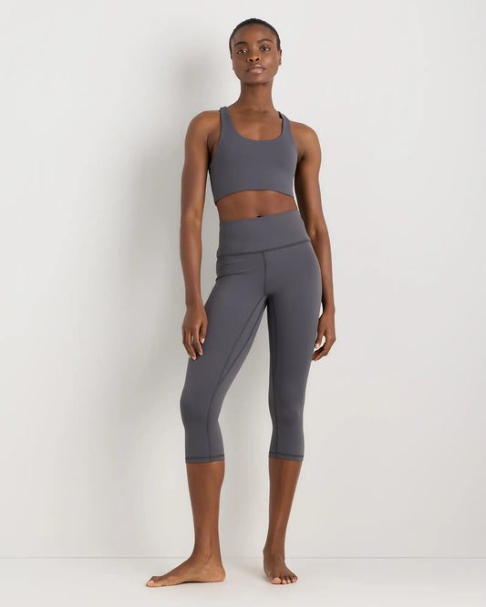 Ultra-Form Scoop Neck Longline Bra - US 7425