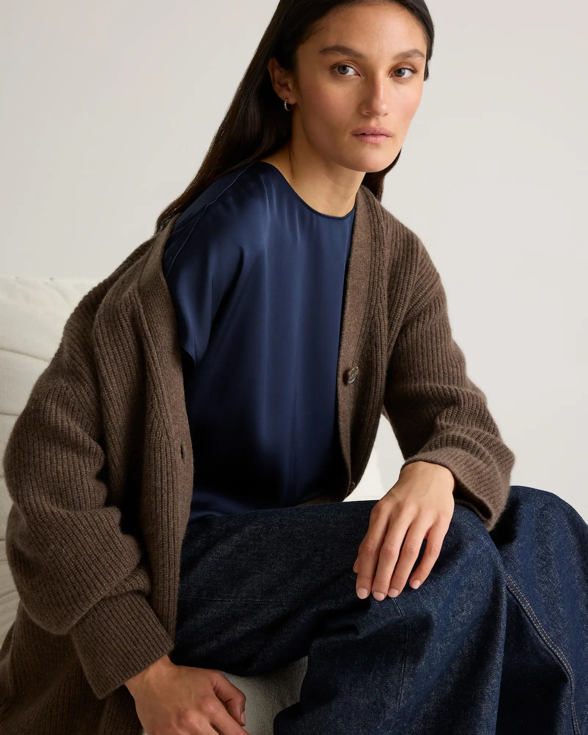 Washable Stretch Silk Split Hem Tee - US 1344