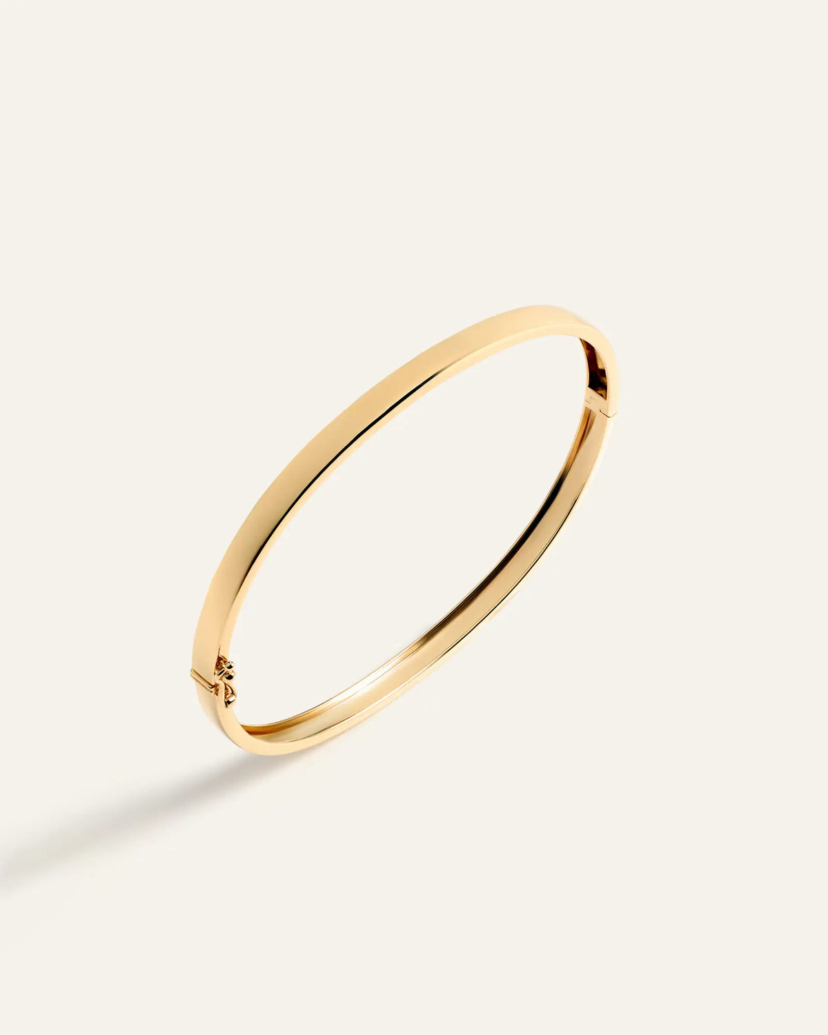 14K Gold Bold Bangle - US 2108