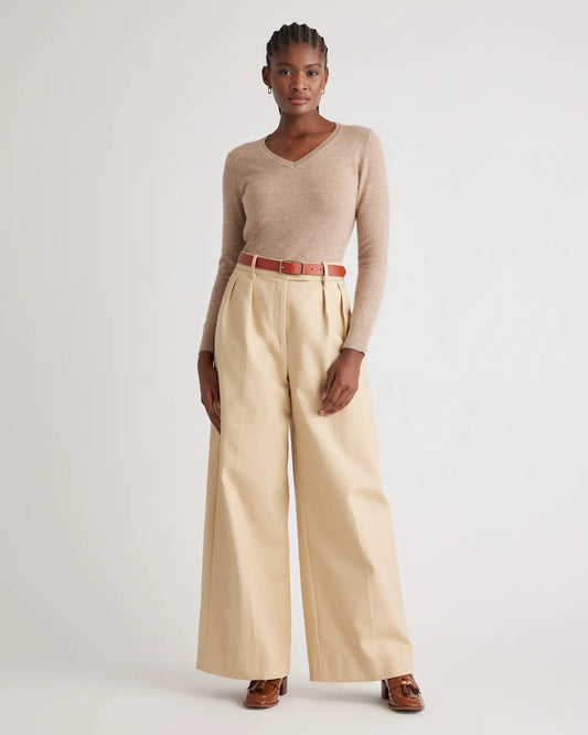 Mongolian Cashmere V-Neck Sweater - US 9890