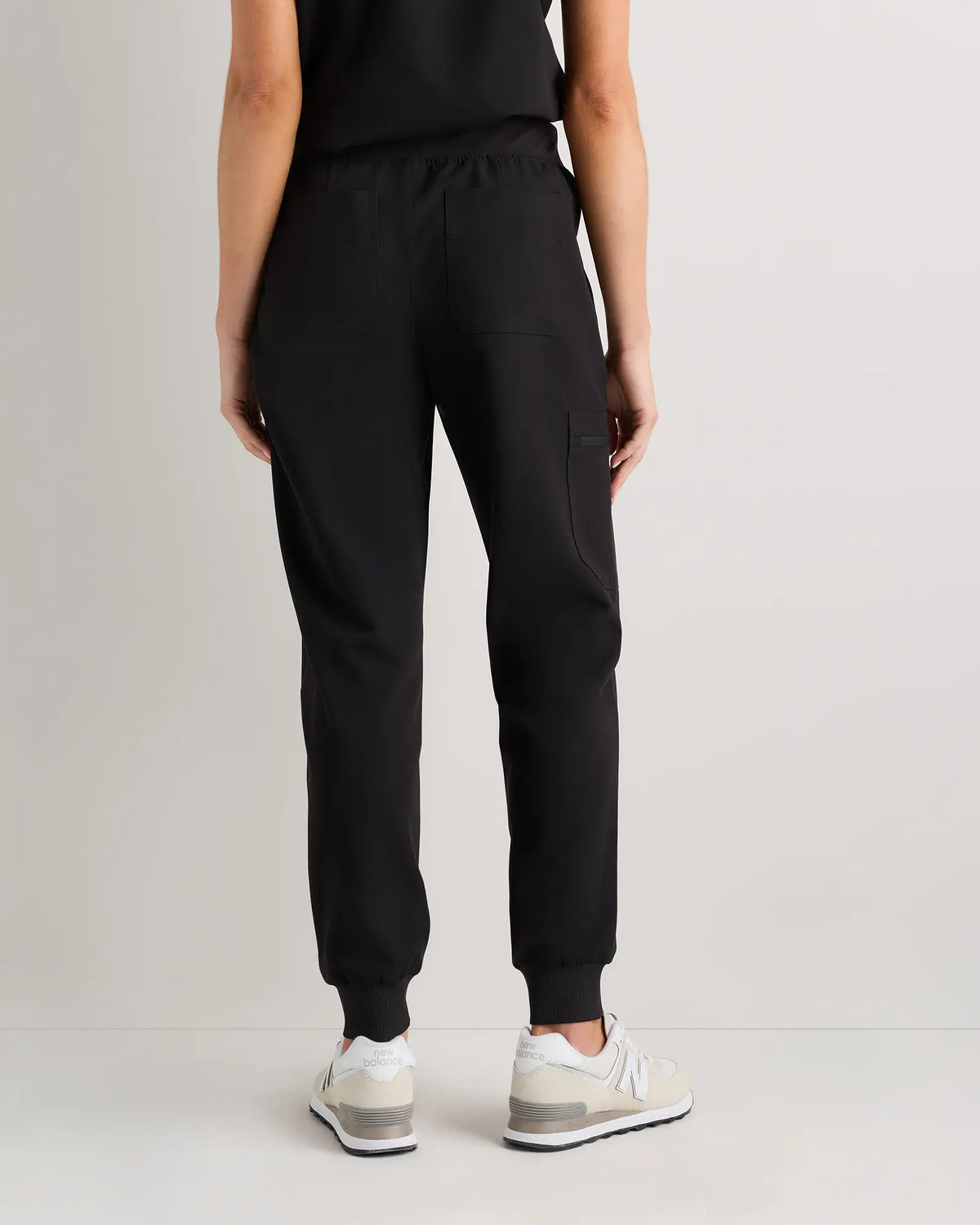 AeraFlex Scrub Joggers - US 0283