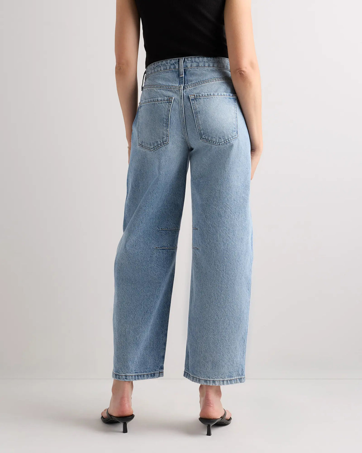 Maya Rigid Exaggerated Barrel Jeans - US 4363