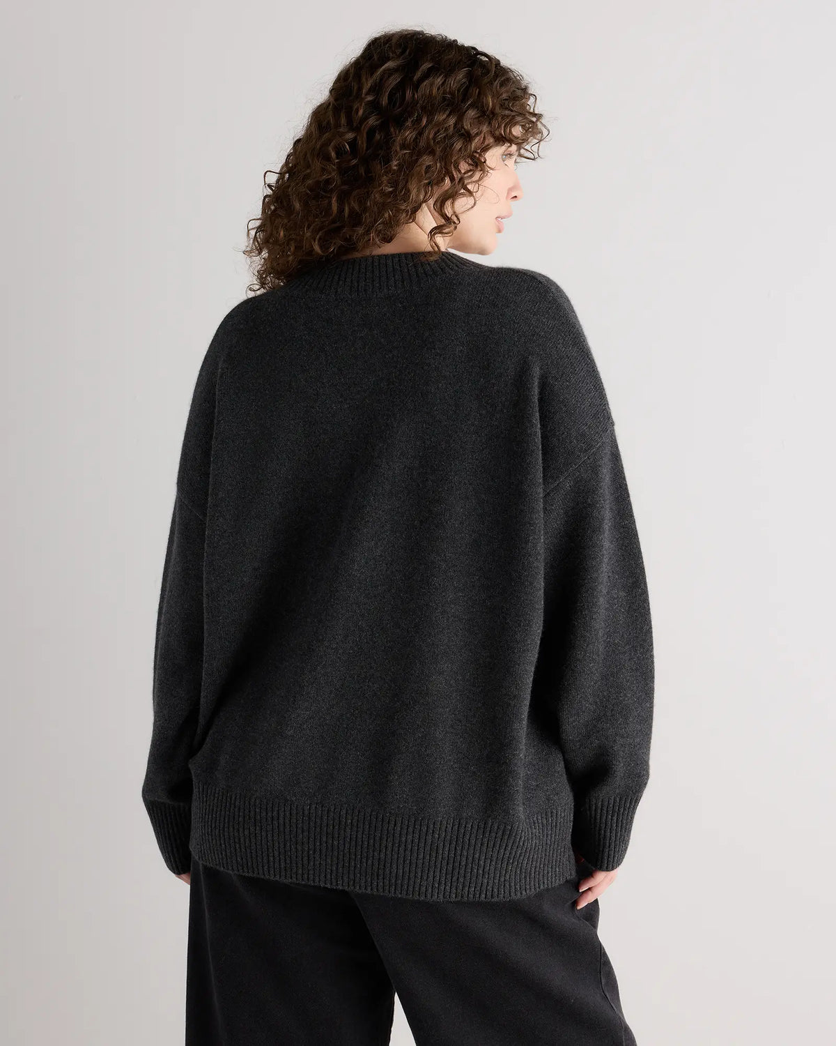 Mongolian Cashmere Oversized V-Neck Sweater - US 6837