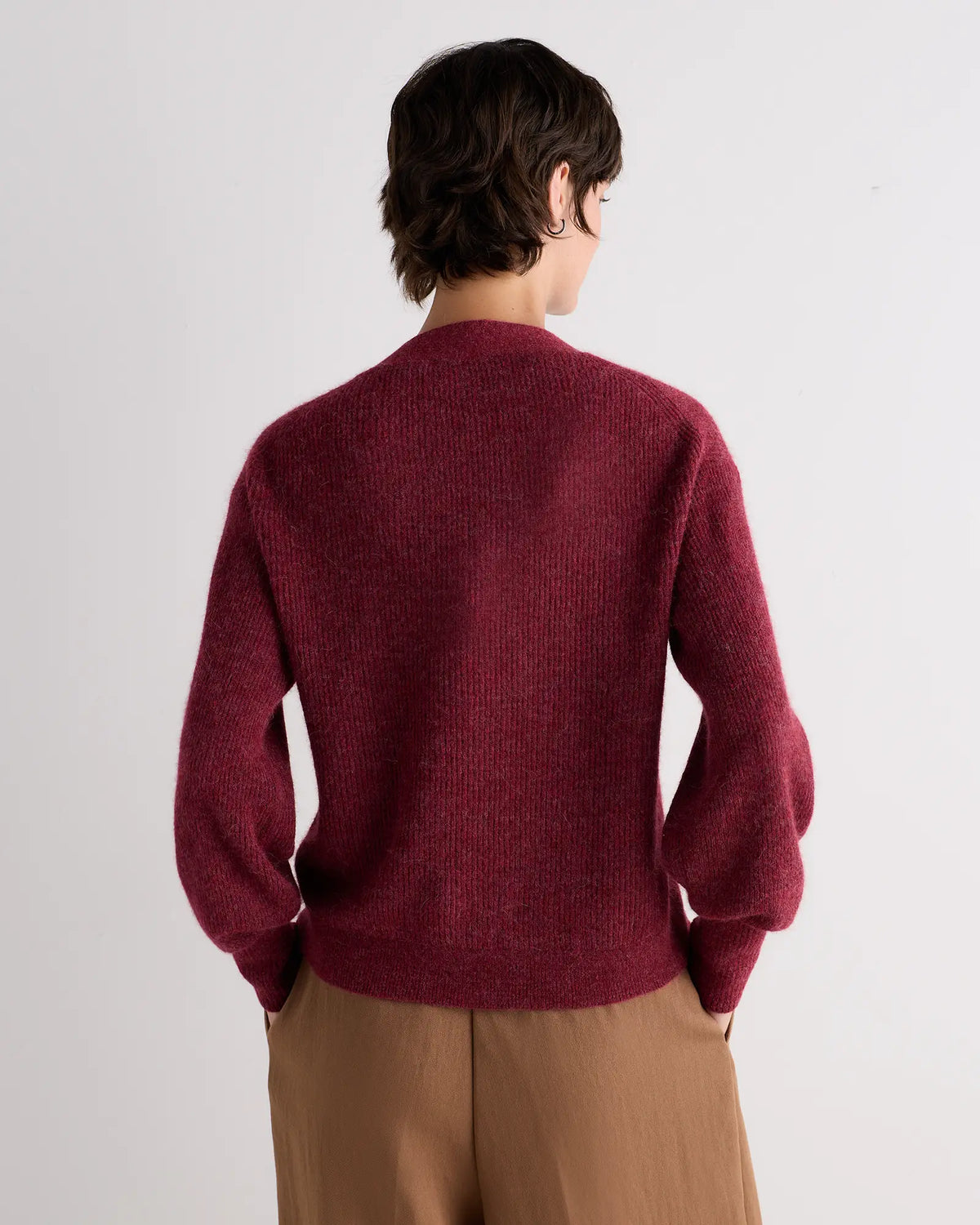 Lightweight Baby Alpaca Cropped V-Neck Cardigan - US 9794