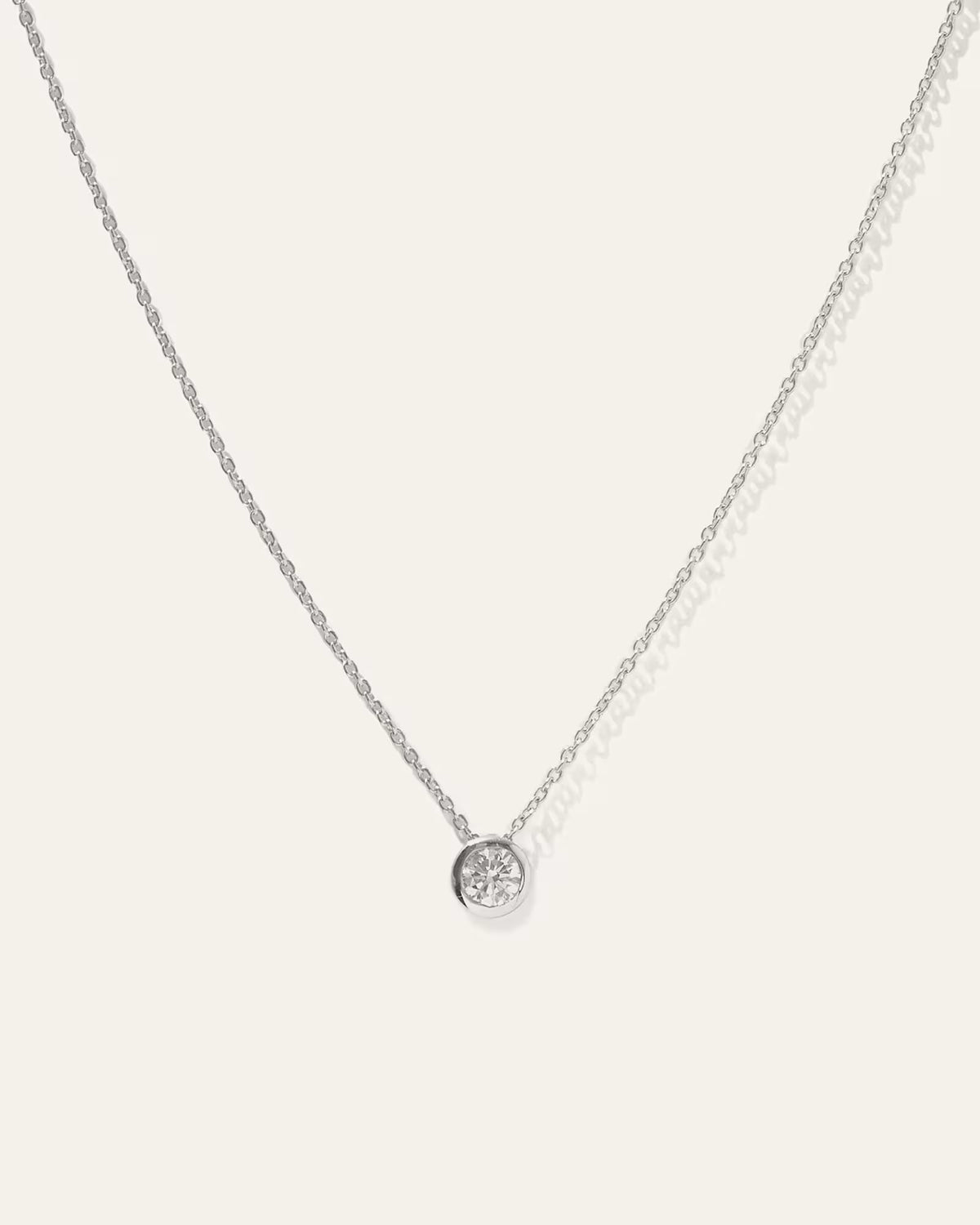 14K Gold Diamond Sliding Bezel Necklace - US 7791