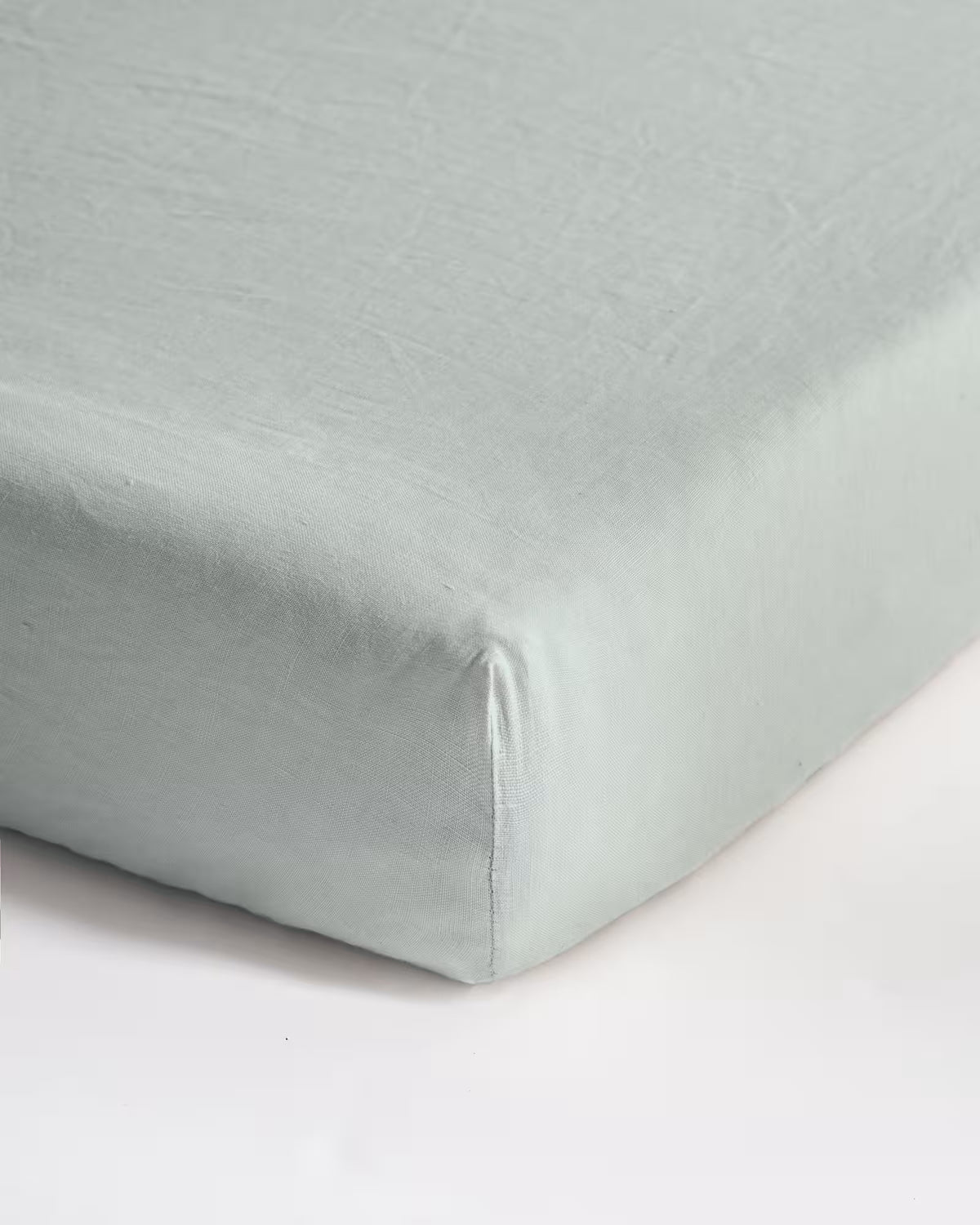 European Linen Fitted Crib Sheet - US 8561