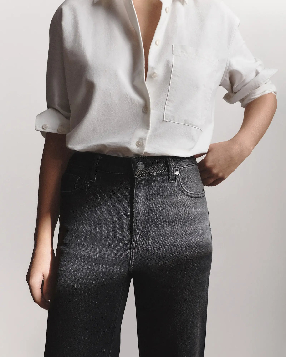 Bella Stretch Relaxed Straight Jeans - US 6043
