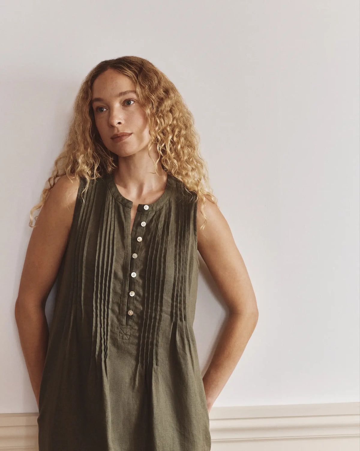 100% European Linen Sleeveless Swing Dress - US 2776