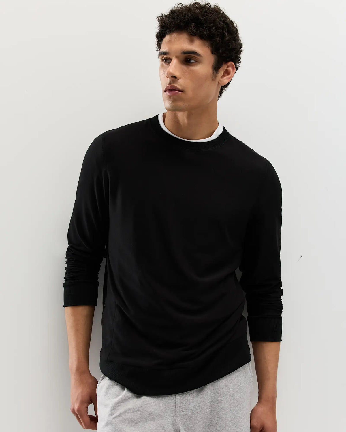 Flowknit Performance Crew Sweatshirt - US 9772