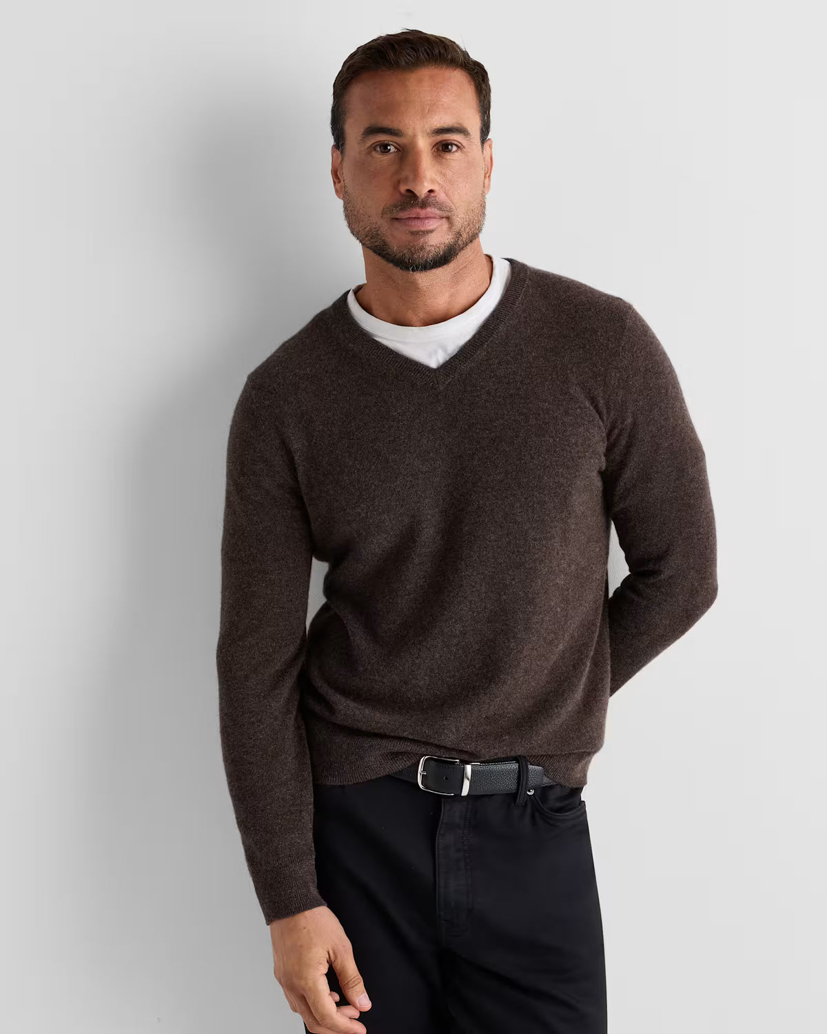 Mongolian Cashmere V-Neck Sweater - US 7968