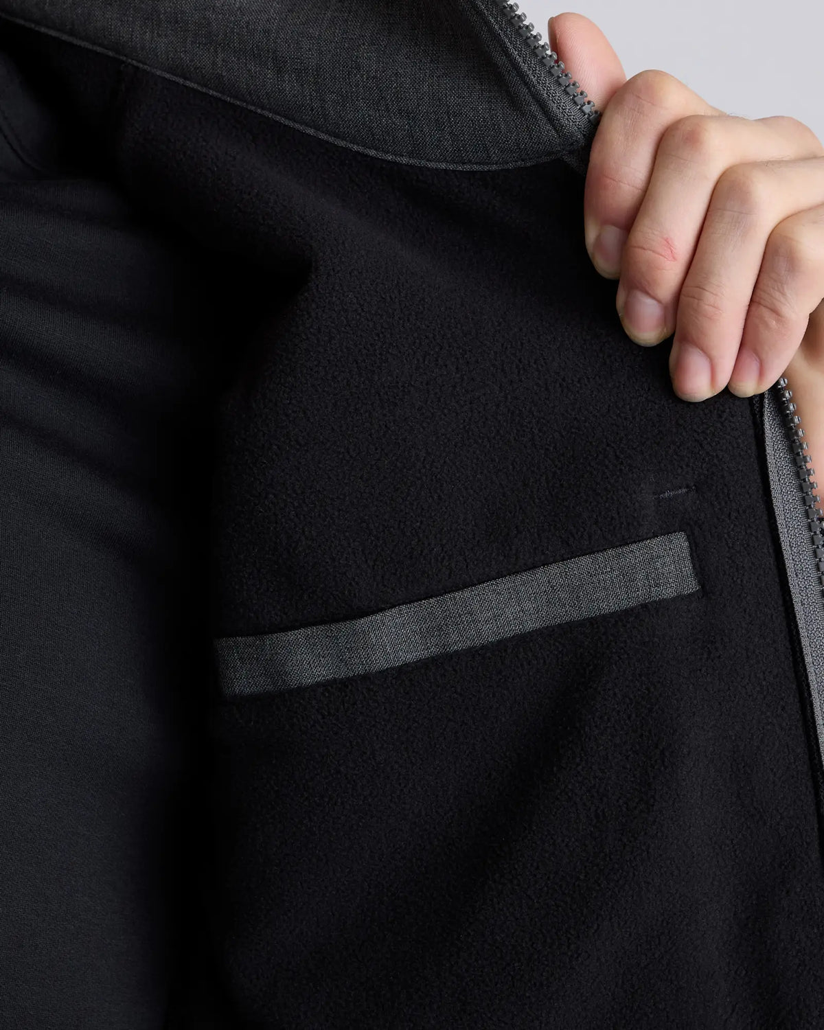 Softshell Fleece-Lined Full-Zip Vest - US 0514
