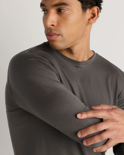 100% Merino Wool All-Season Long Sleeve Base Layer Tee - US 2428