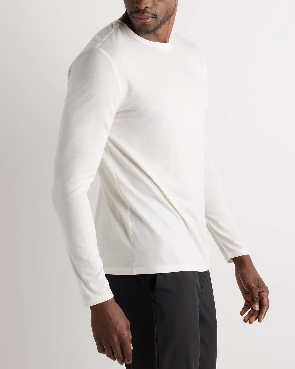 100% Merino Wool All-Season Long Sleeve Base Layer Tee - US 2279