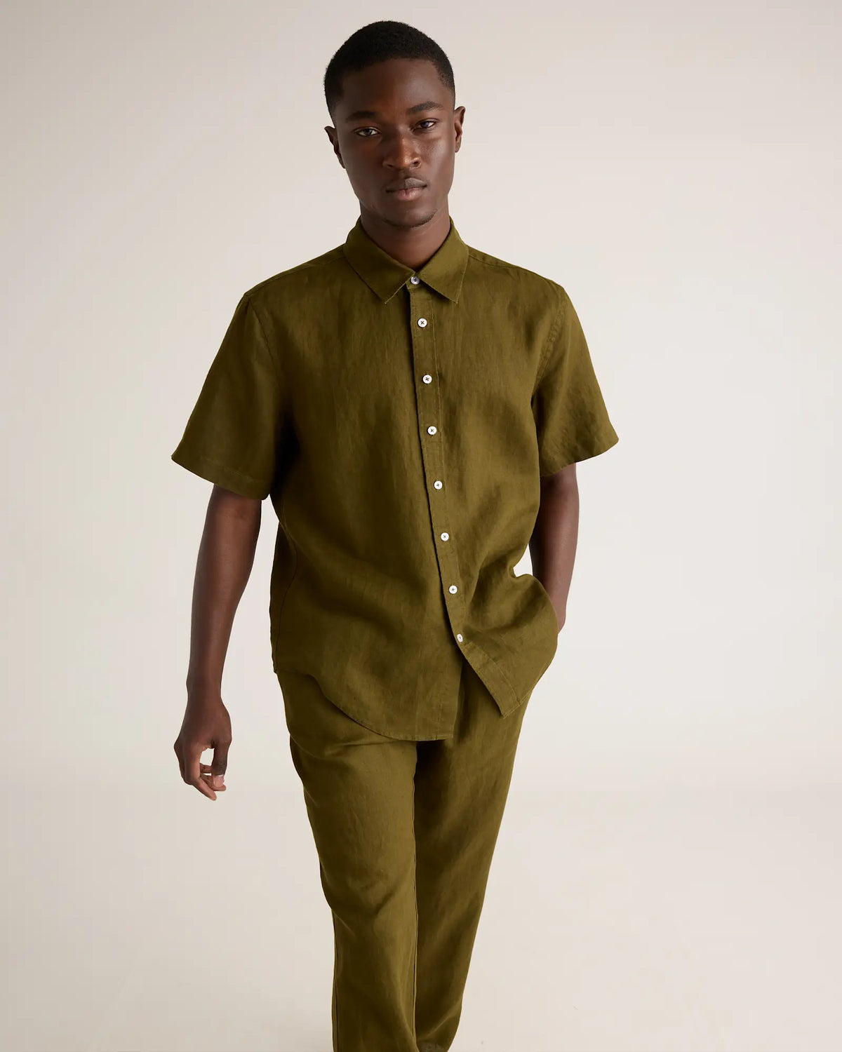 100% European Linen Relaxed Short Sleeve Shirt - US 0351