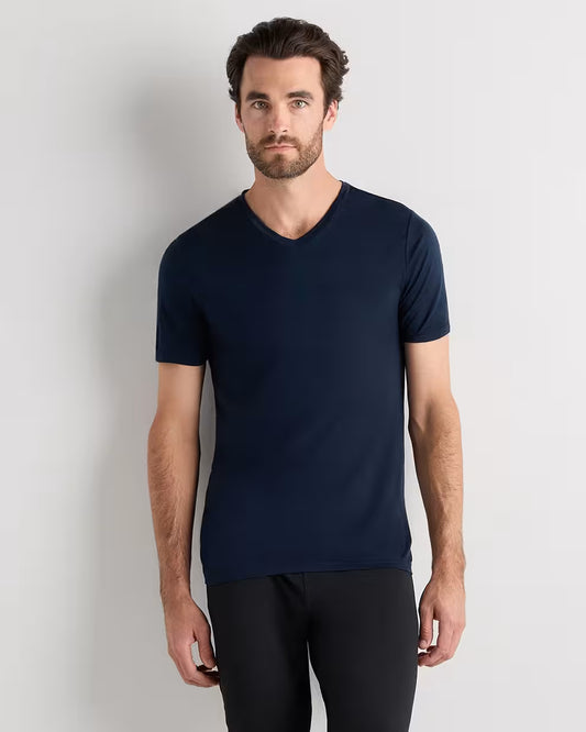 100% Merino Wool All-Season V-Neck Base Layer Tee - US 5641