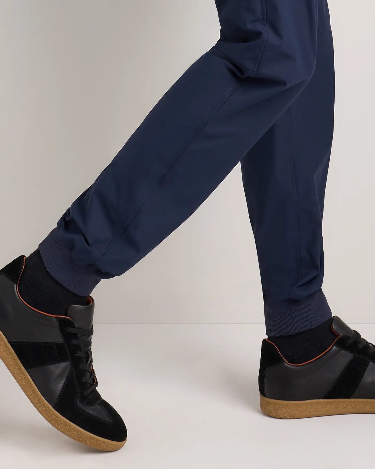 Ultimate Commuter Joggers - US 0904