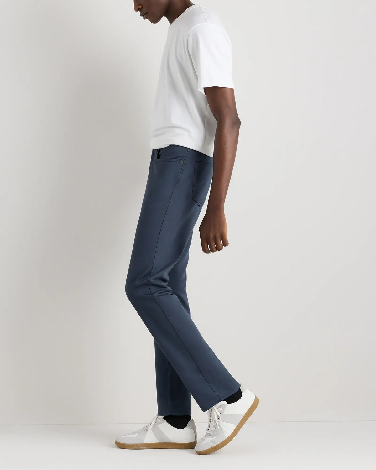 Comfort Stretch Traveler 5-Pocket Pants - Athletic Tapered - US 4540