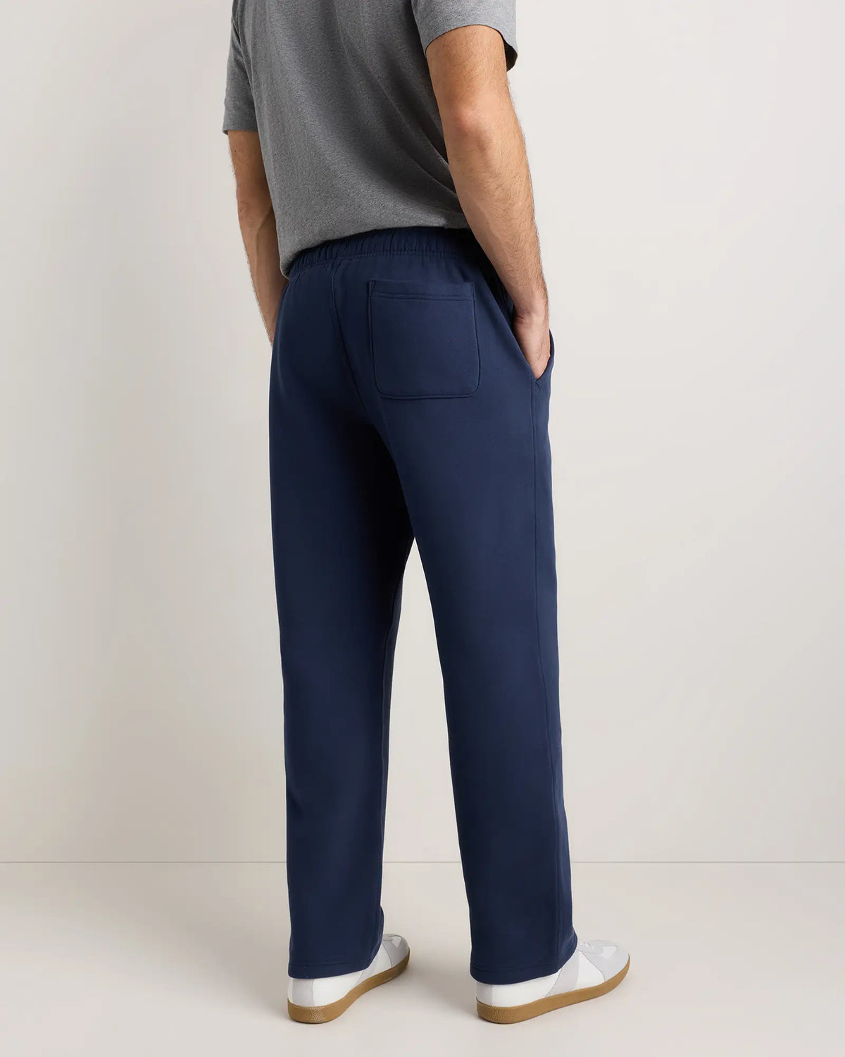 Everyday Fleece Straight Leg Sweatpants - US 2255
