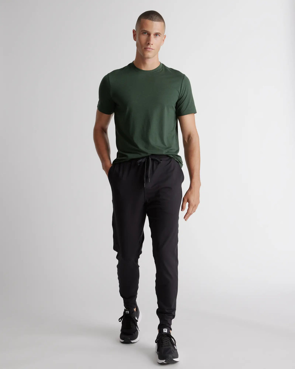 Flowknit Performance Joggers - US 3752