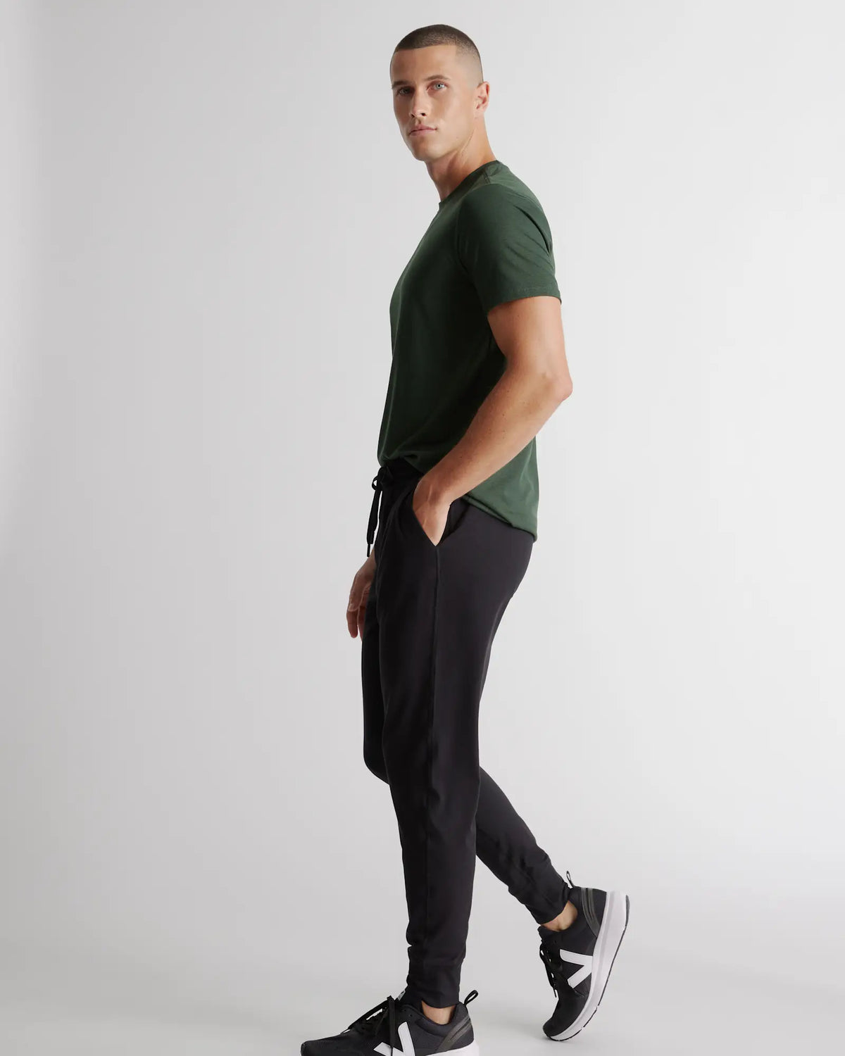 Flowknit Performance Joggers - US 3752
