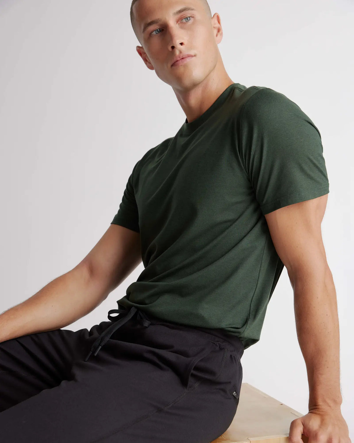 Flowknit Performance Joggers - US 3752