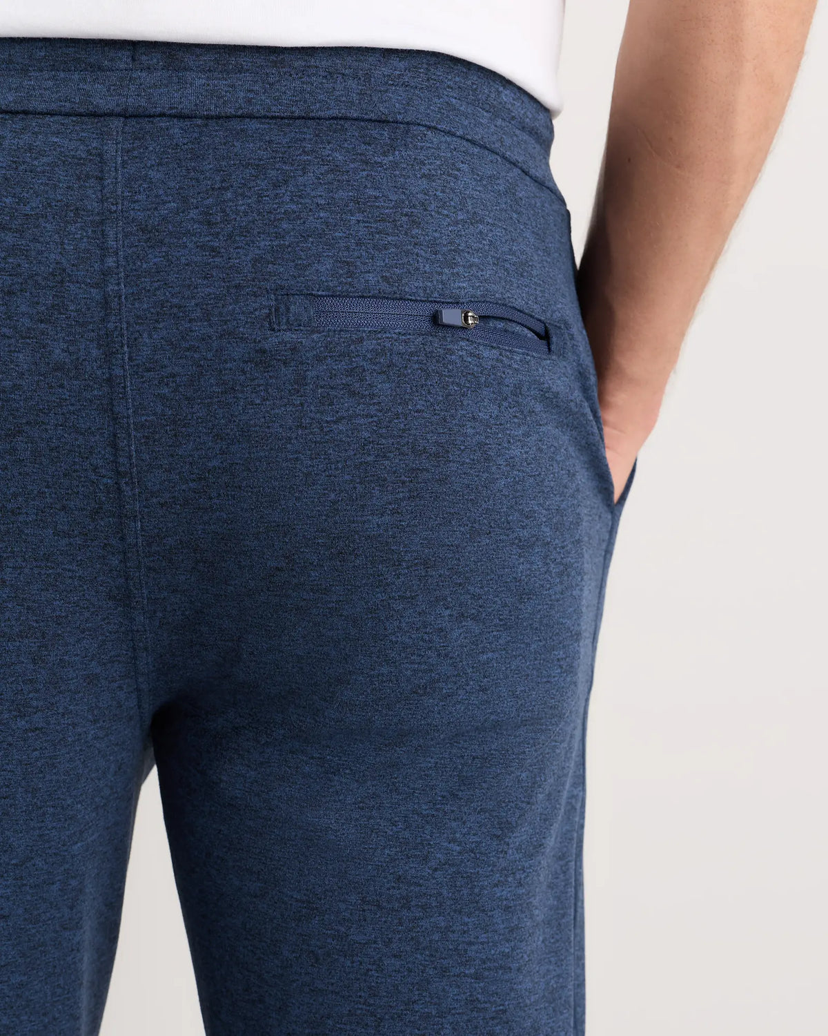 Flowknit Performance Joggers - US 6738