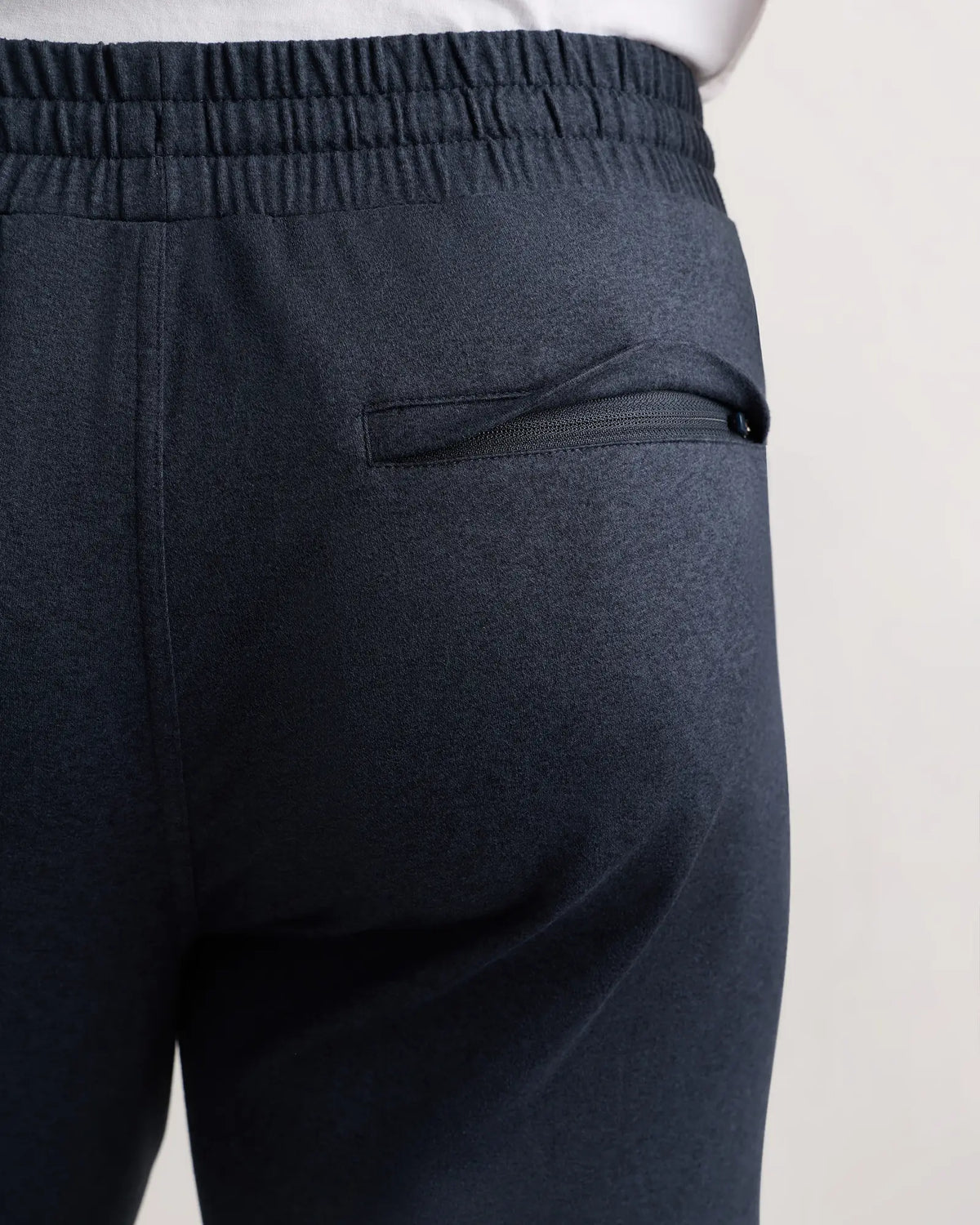 Flowknit Performance Pants - US 8877