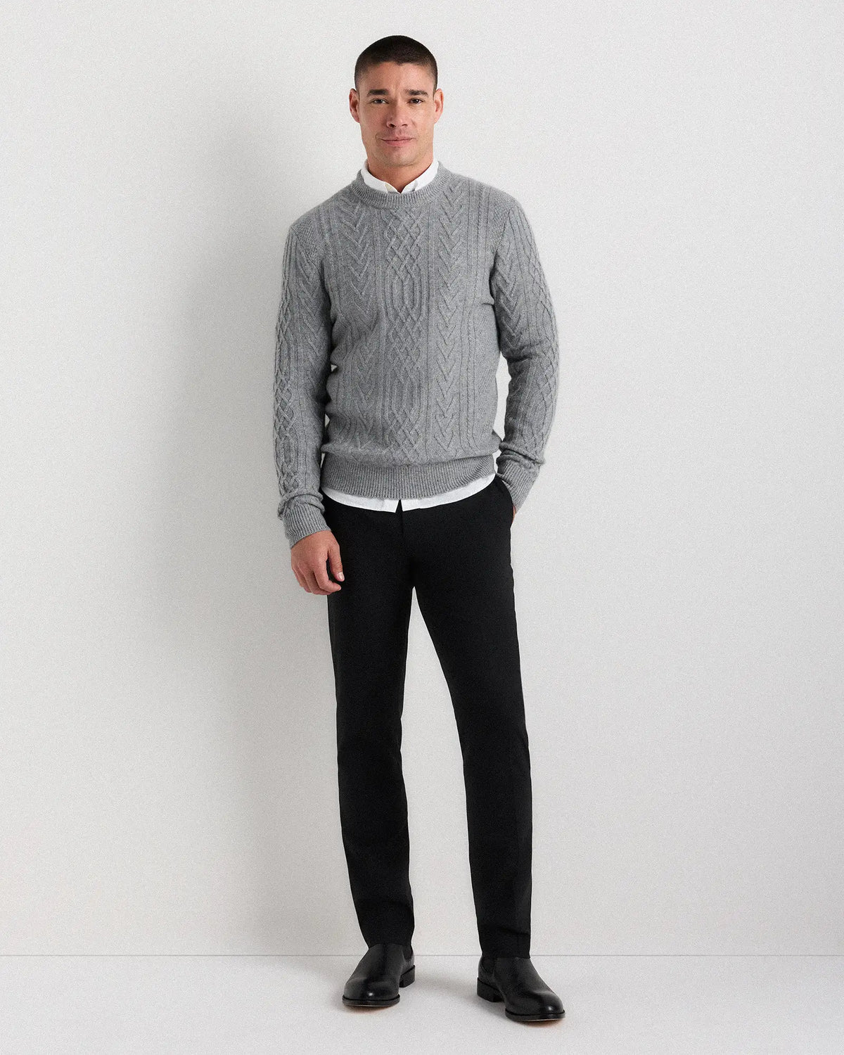 Mongolian Cashmere Cable Crewneck Sweater - US 1019