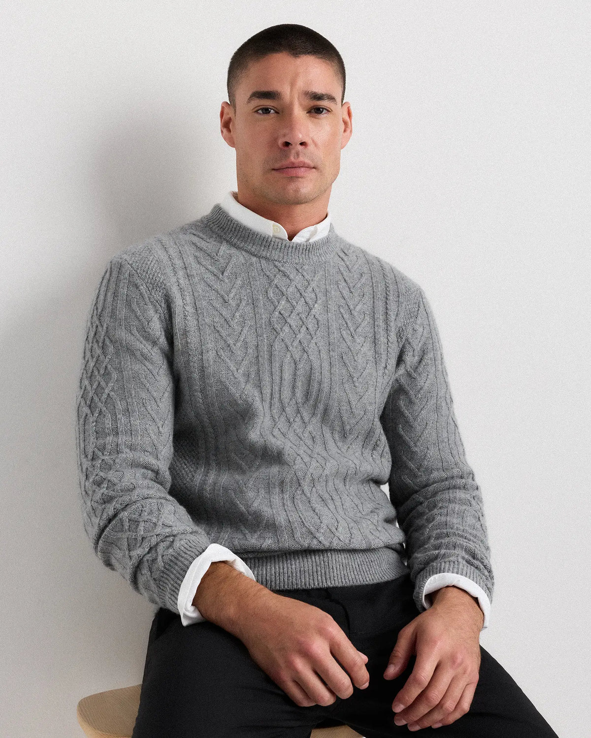 Mongolian Cashmere Cable Crewneck Sweater - US 1019