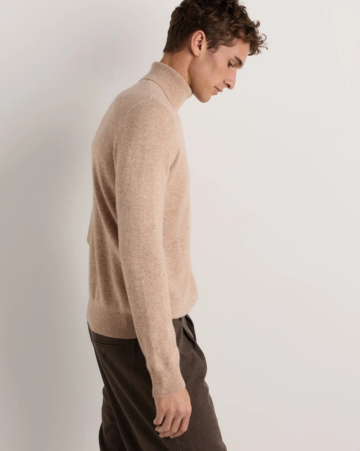 Mongolian Cashmere Turtleneck Sweater - US 7237