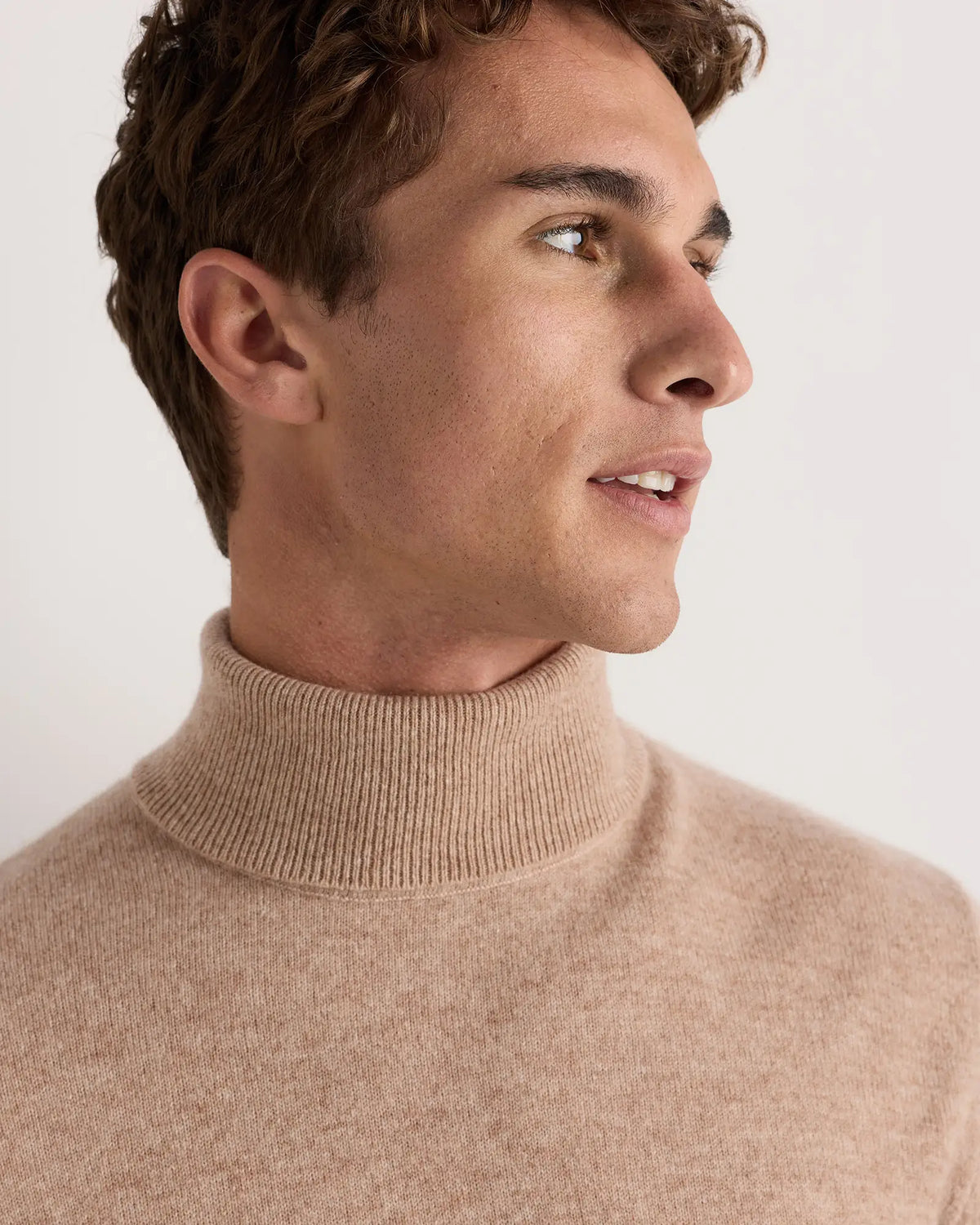 Mongolian Cashmere Turtleneck Sweater - US 7237