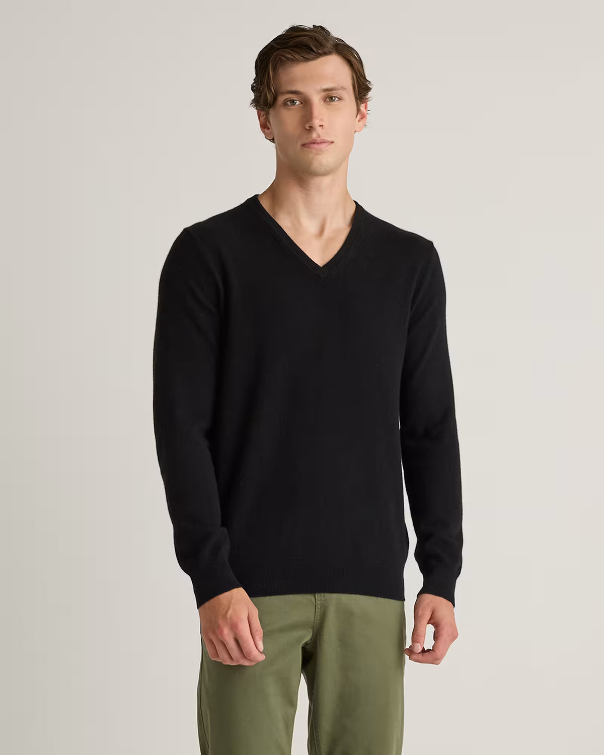 Mongolian Cashmere V-Neck Sweater - US 0381