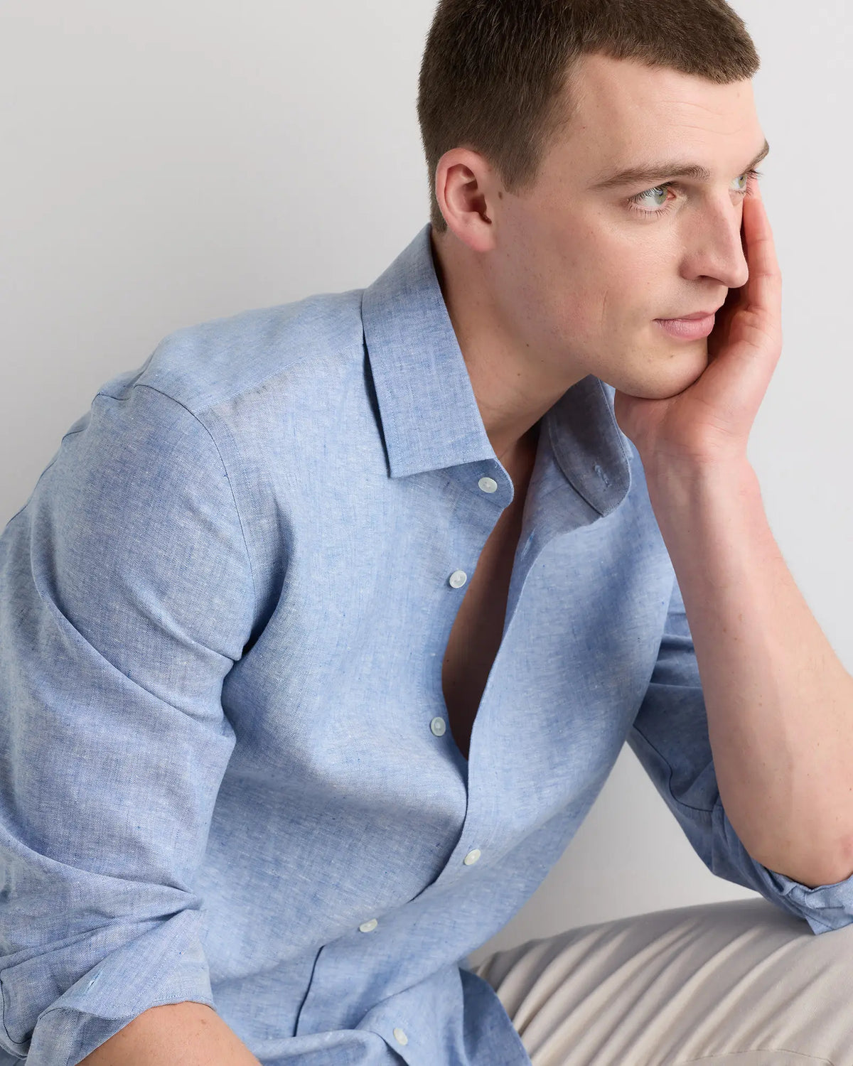 100% European Linen Wrinkle-Resistant Dress Shirt - US 8483