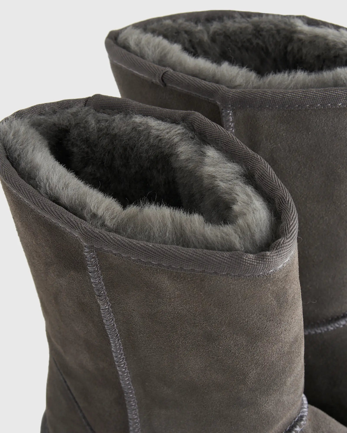 Australian Shearling Mid-Calf Boot - US 5600