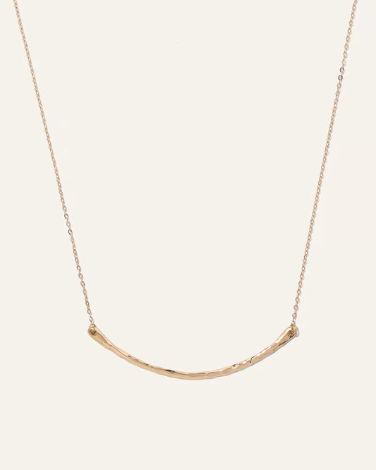 14K Gold Hammered Curve Necklace - US 6147
