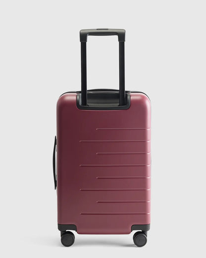 Expandable Small Carry-On Suitcase - US 5370