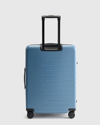 Expandable Medium Check-In Suitcase - US 1434