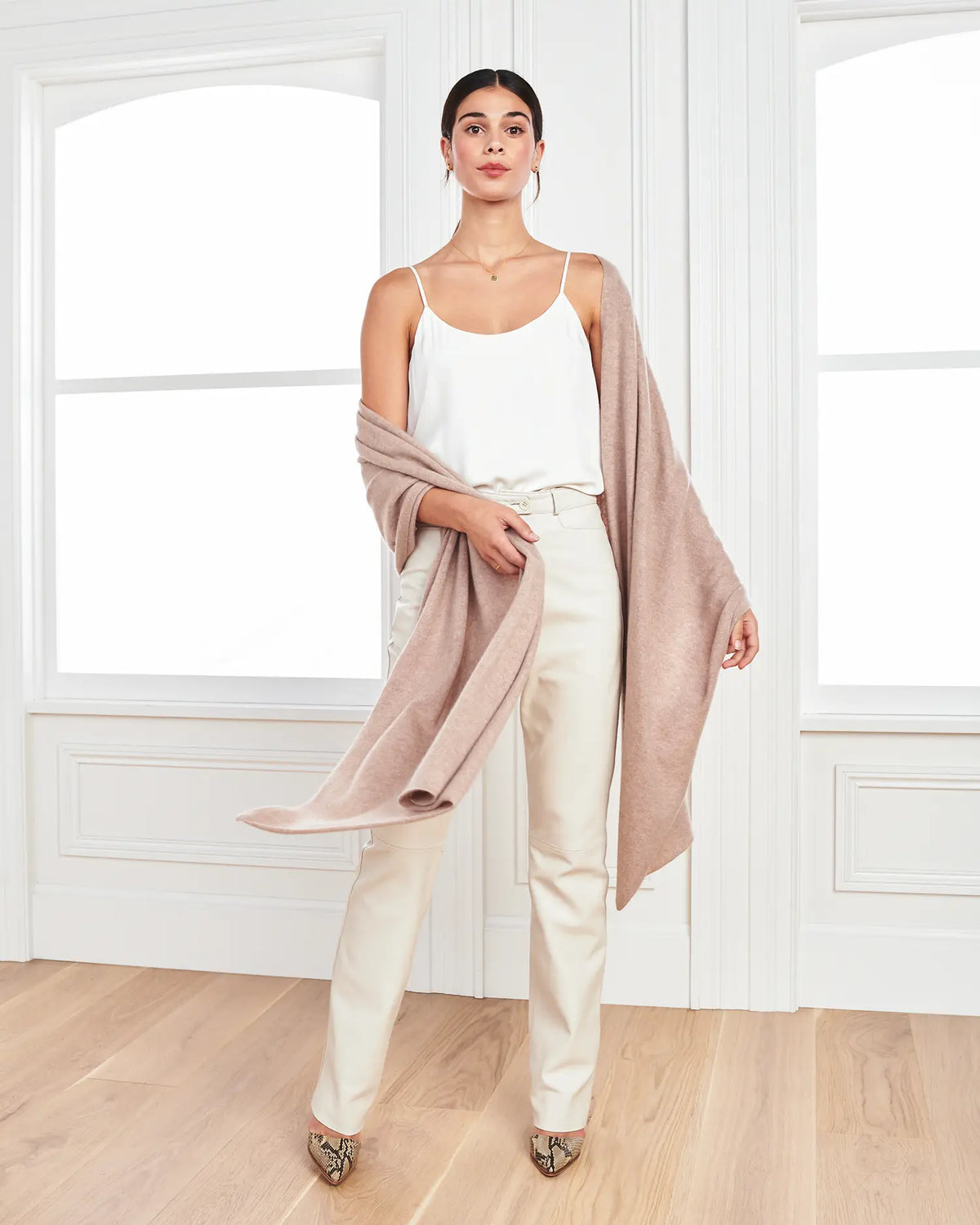 Mongolian Cashmere Wrap - US 4507